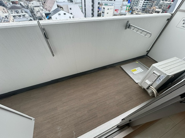 【バルコニー】