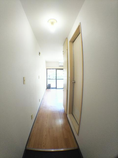 広角レンズで撮影