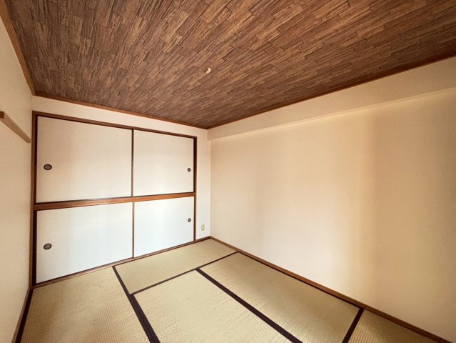 ハーモニー三幸の和室