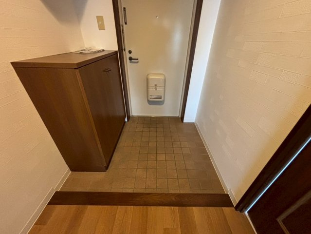 ハーモニー三幸の玄関