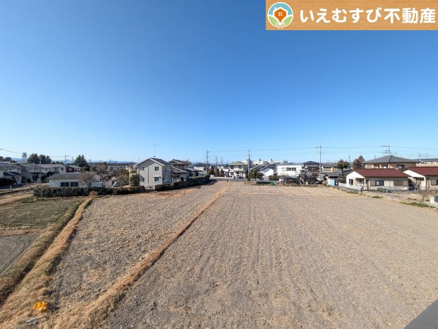 熊谷市石原　中古戸建の展望|高い建物が無く開放感のある展望
バルコニーからの展望も開けていてのどかな景色が望めます。日当りも良いですね♪
