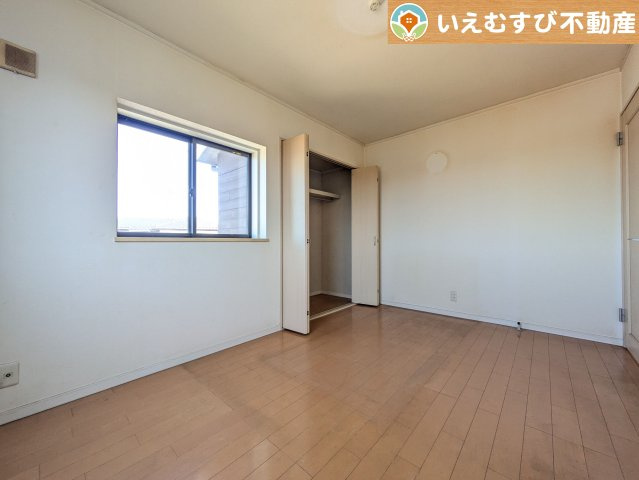 熊谷市石原　中古戸建の洋室