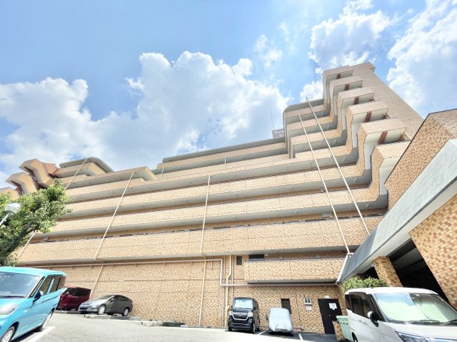 ライオンズマンション枚方の外観|外観もきれいです