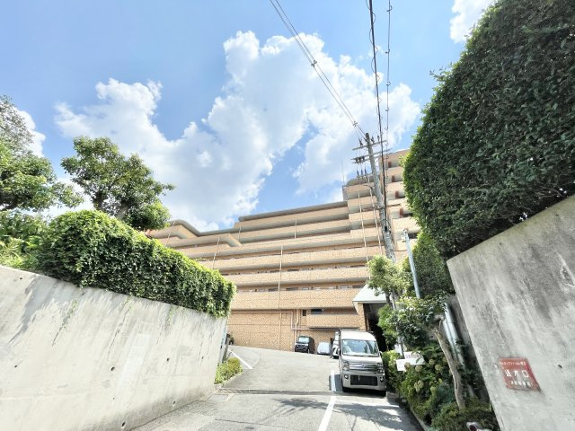 ライオンズマンション枚方の外観|外観もきれいです