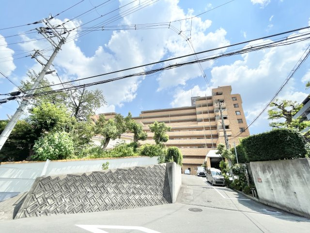 ライオンズマンション枚方の外観|外観もきれいです