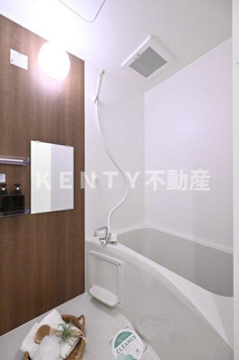 【浴室】 | ウイスタリア東五反田ビル | 落ち着いた空間のお風呂です