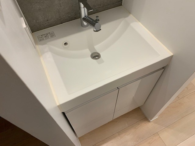 新品家具付きマンション西新宿15(KaGood東京)の洗面所