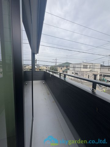 伊勢原市高森台3丁目第3　新築戸建　全2棟2号棟のバルコニー