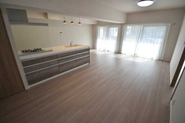 ファミール鳥飼の居間・リビング