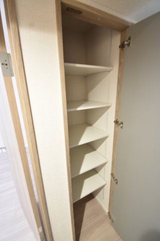 ファミール鳥飼の収納