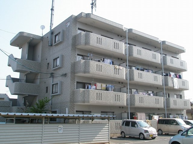 グリーンビル御井の外観