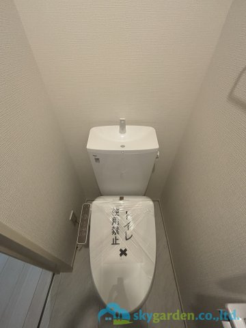 伊勢原市高森台3丁目第3　新築戸建　全2棟1号棟のトイレ