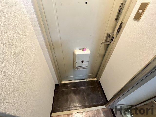 ロフティ淡路Ⅰ　仲介手数料無料の玄関