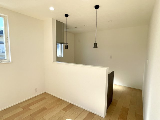 武蔵野市吉祥寺東町2丁目　東南角地×陽だまり邸宅　限定1棟のキッチン