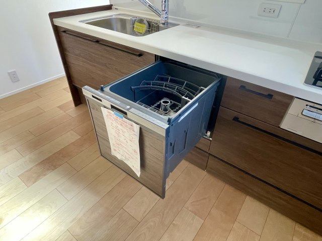 武蔵野市吉祥寺東町2丁目　東南角地×陽だまり邸宅　限定1棟のキッチン