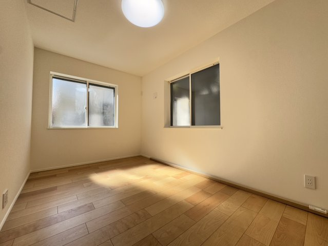 武蔵野市吉祥寺東町2丁目　東南角地×陽だまり邸宅　限定1棟の洋室