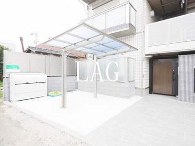 【エントランス】 | シャルマングーテ | エントランスです。