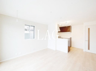 【居間・リビング】 | シャルマングーテ | 洋室のお部屋です。