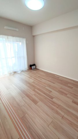 シャトー第3八戸の里の洋室