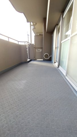 シャトー第3八戸の里のバルコニー