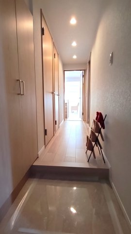 シャトー第3八戸の里の玄関