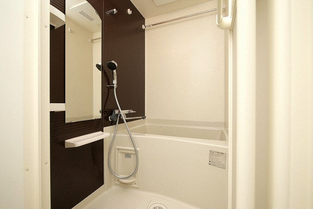 Lucir西三国の浴室