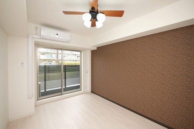 Lucir西三国の居間・リビング