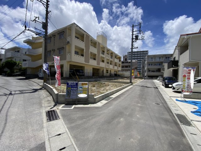 【前面道路含む現地写真】 | 那覇市仲井真（全8棟）1・2・3号地 | ※西側位置指定道路4m♪