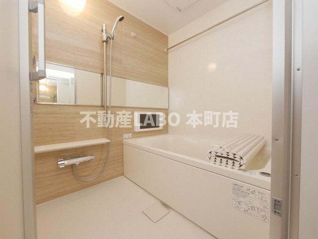 プレジオ本町の浴室