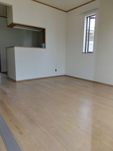 ヴェルニーナ Bの居間・リビング