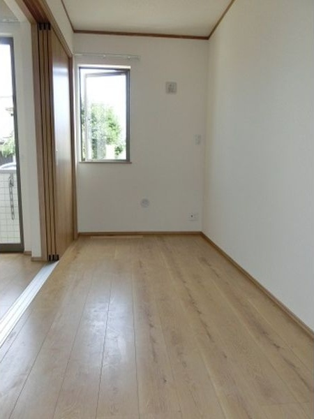 ヴェルニーナ Bの洋室