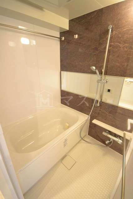 ブランエムの浴室