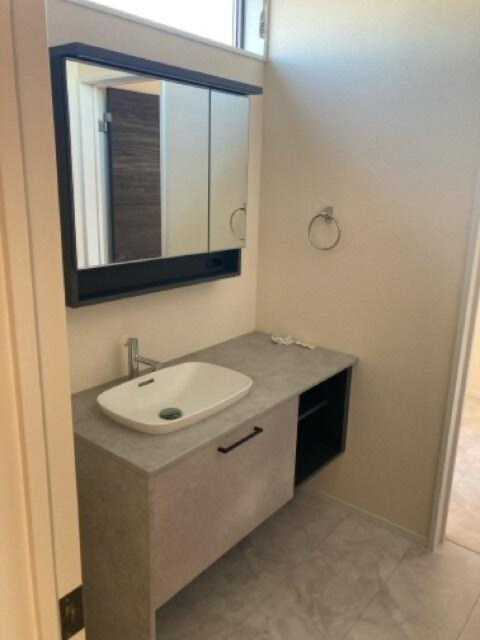 新宮町夜臼2丁目の独立洗面台