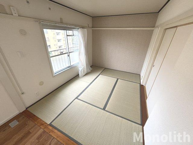 鶴山台55号棟の内装