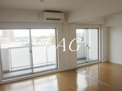 【居間・リビング】 | ＳｉｎｃｅｒｉｔｙＭＵＲＡＫＡＭＩⅢ | 洋室のお部屋です。