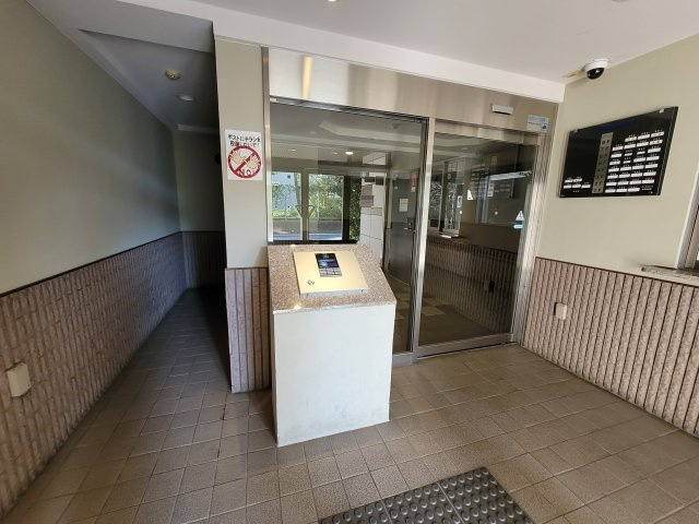 レクセルマンション要町のエントランス