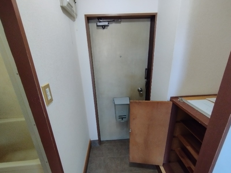 メゾンクレールの玄関