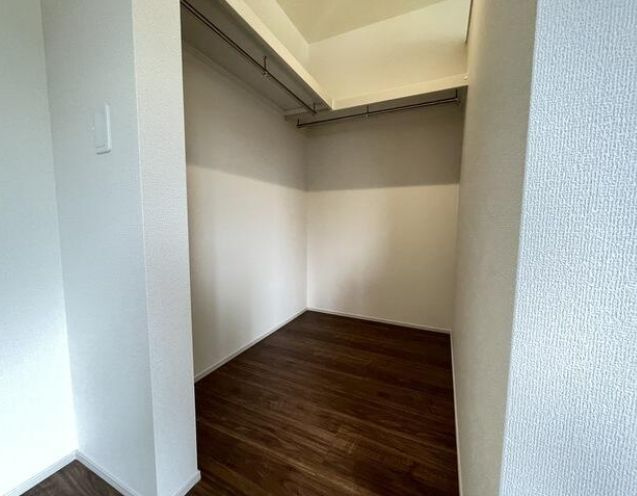 リーブルガーデンS富岡市下高瀬第１　10号棟の収納|２階洋室1収納：ウォークインクローゼット1です。