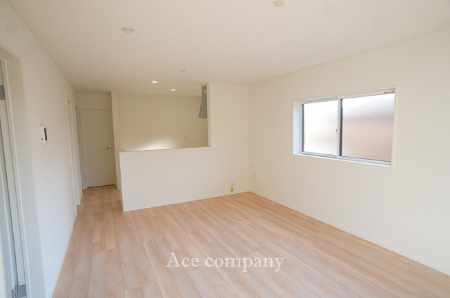 【居間・リビング】 | 東大阪市稲田本町1丁目　【5号棟/全5棟】 | 【LDK：約16帖】