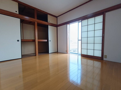 【洋室】 | 白亜荘