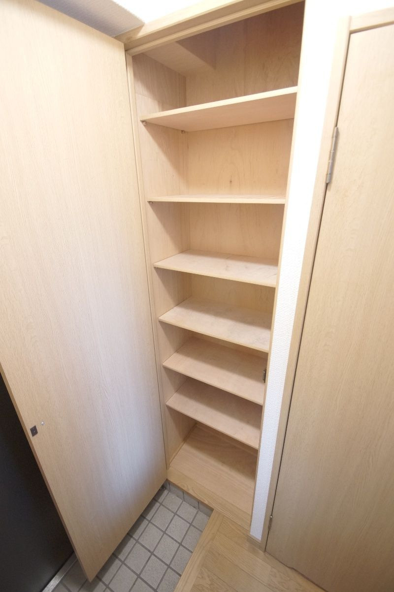 エステートモア平尾倶楽部の収納