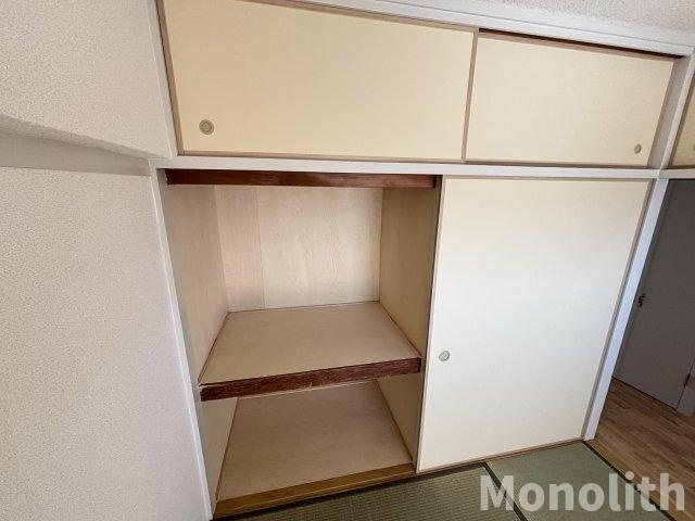 鶴山台2号棟の収納