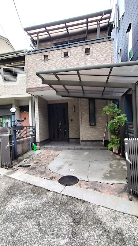 吹田市清水　中古戸建の駐車場