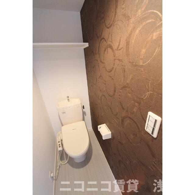 クイーンズコートⅡのトイレ