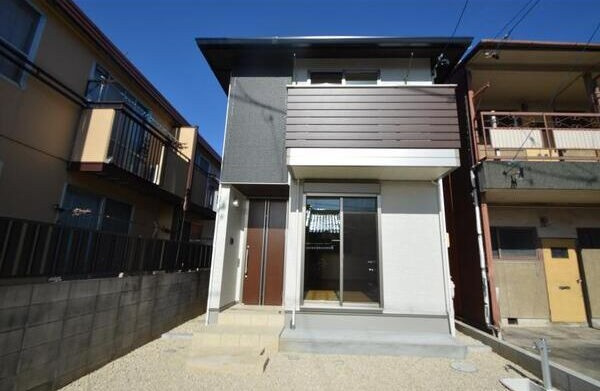 西区児玉２丁目戸建賃貸Ａの外観