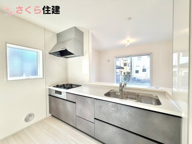 リーブルガーデン　宇都宮緑第９　１号棟の内観：施工例|同社施工物件の写真です。※建具やフローリング、その他仕様が違う場合がございます。									
