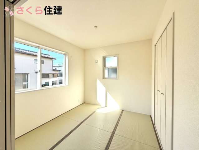 リーブルガーデン　宇都宮緑第９　１号棟の和室|扱いやすくデザイン性の高い畳の和室はお昼寝スペースや、お孫さんが泊まりに来たら客間にもなります。