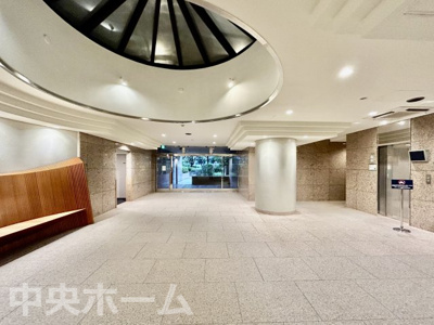 【エントランス】 | シテヌーブ北千住30A | エントランス