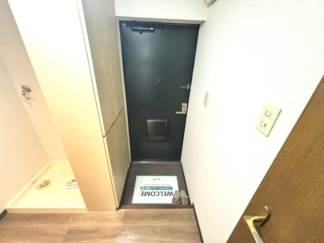 クラウンハウスの玄関