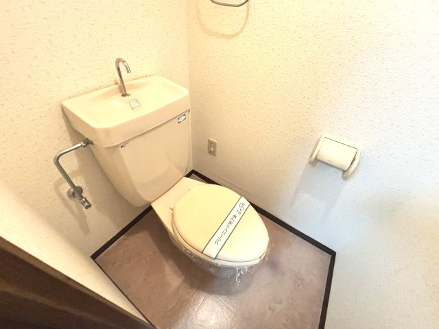 クラウンハウスのトイレ